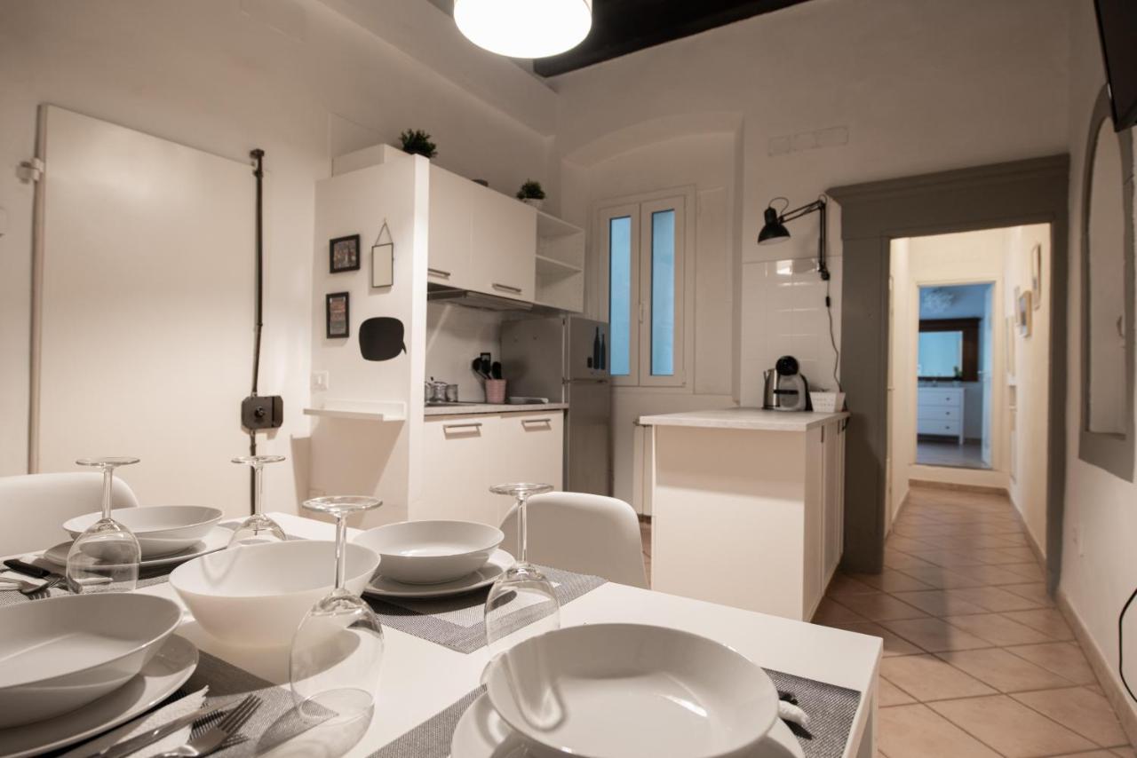 2 Rooms Next To A Market And Piazza Santa Croce - Homeunity فلورنس المظهر الخارجي الصورة