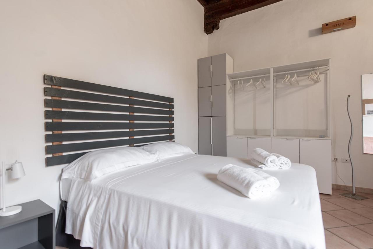 2 Rooms Next To A Market And Piazza Santa Croce - Homeunity فلورنس المظهر الخارجي الصورة
